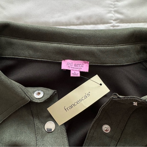 Francesca’s Faux Suede Shirt Jacket Size L NWT - Picture 4 of 6